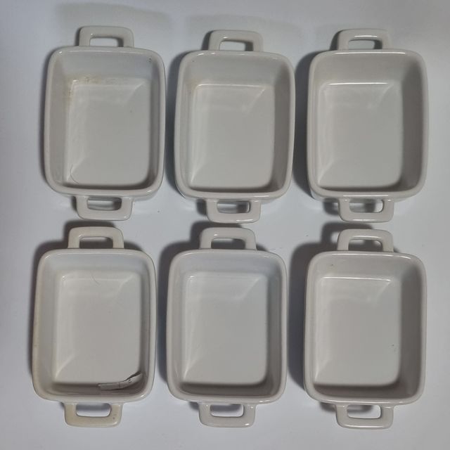 6 vassoi in ceramica