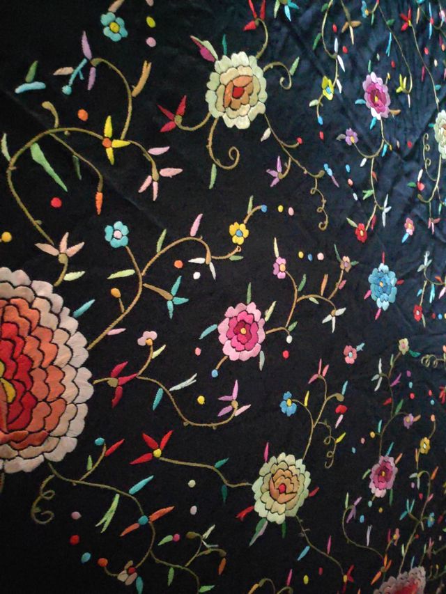 Precioso manton de manila antiguo