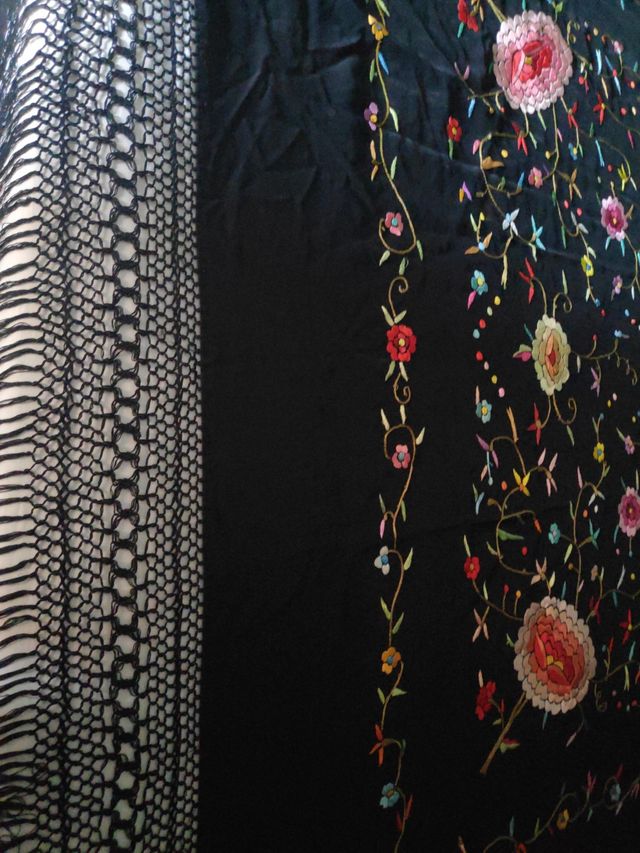 Precioso manton de manila antiguo