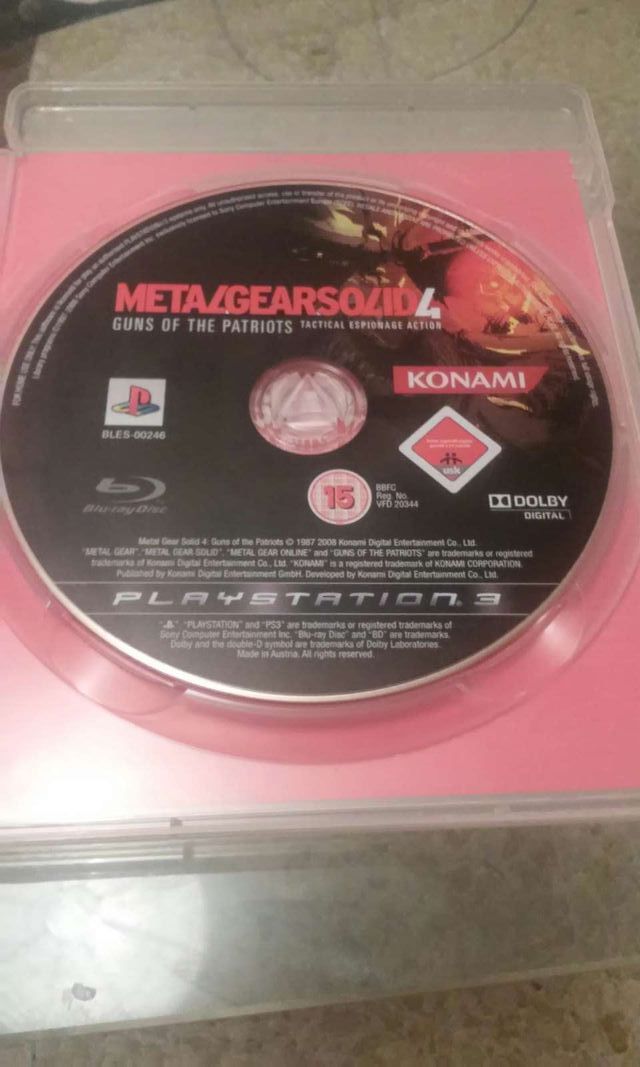 Metal gear solid 4 primera ed. Caja de carton