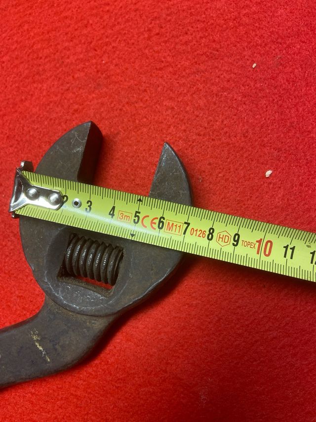 Llave Inglesa Antigua W 1