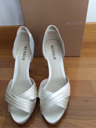 zapatos de novia de segunda mano en pamplona en wallapop