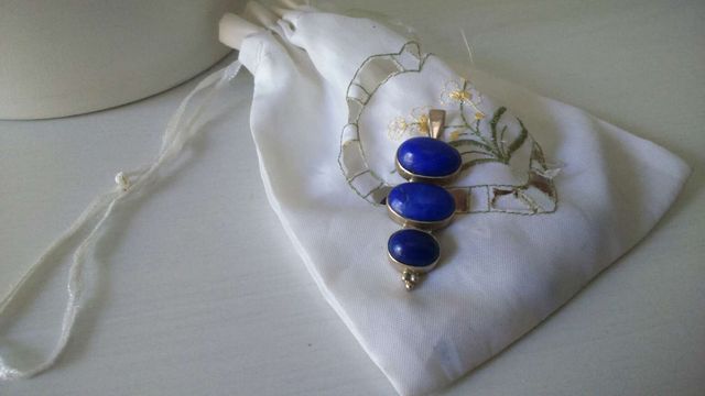 Colgante plata y piedra preciosa