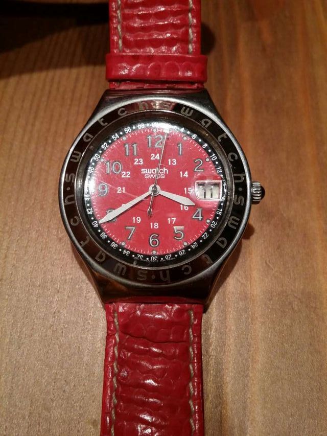 Reloj Swatch.