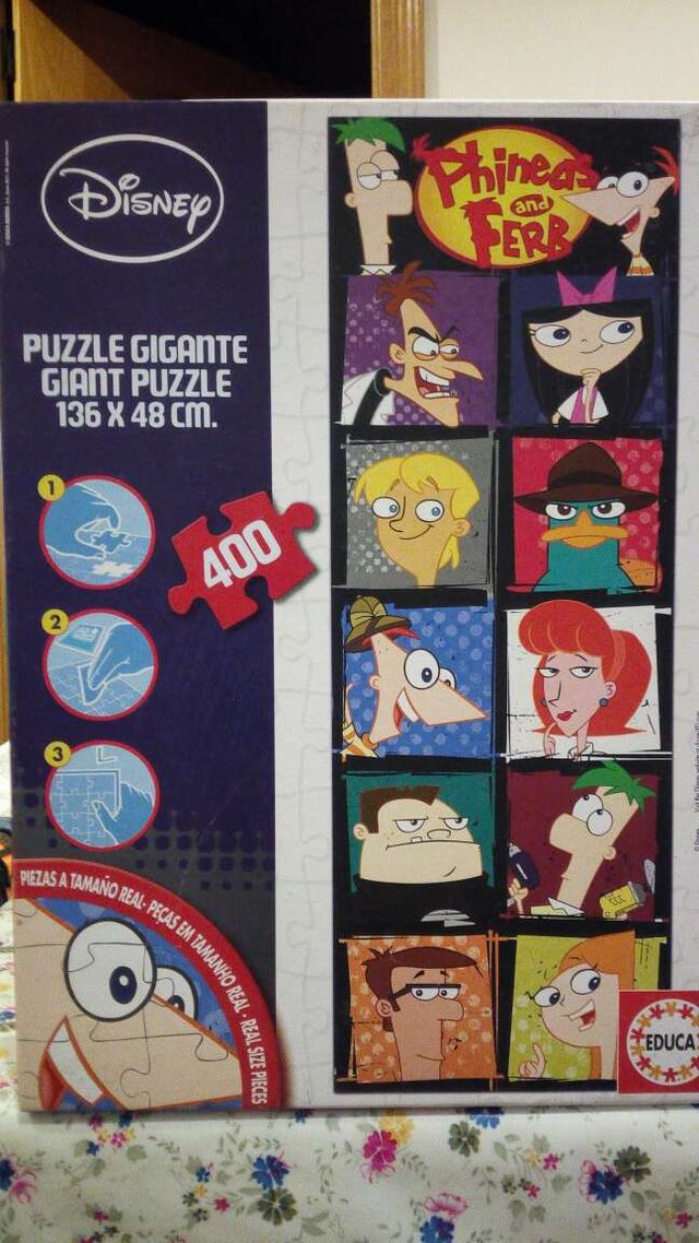 Puzzle gigante Phineas & Ferb de 136X48cm