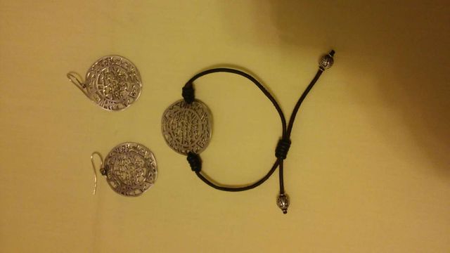 Pendientes y pulsera