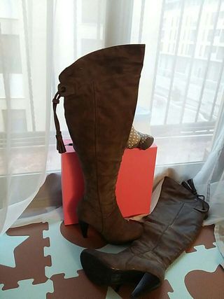 Botas mosqueteras MARIA MARE de segunda mano por 10 EUR en Ibi en WALLAPOP