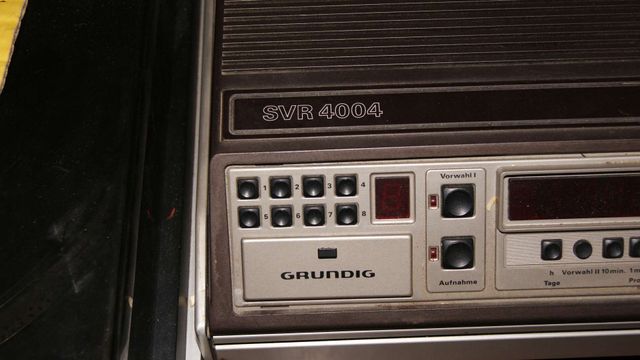 SUPER VIDEO RECORDER VINTAGE GROUNDIG SVR-4004 AÑO 1978