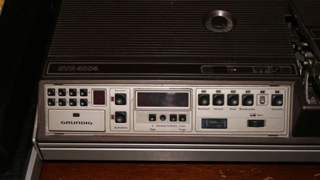 SUPER VIDEO RECORDER VINTAGE GROUNDIG SVR-4004 AÑO 1978