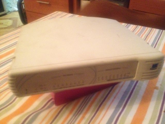 3Com OfficeConnect 16 Port Dual Speed Hub