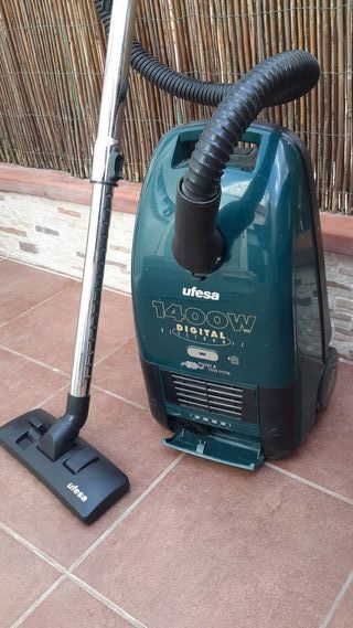 Aspirador Ufesa de segunda mano en Barcelona en WALLAPOP