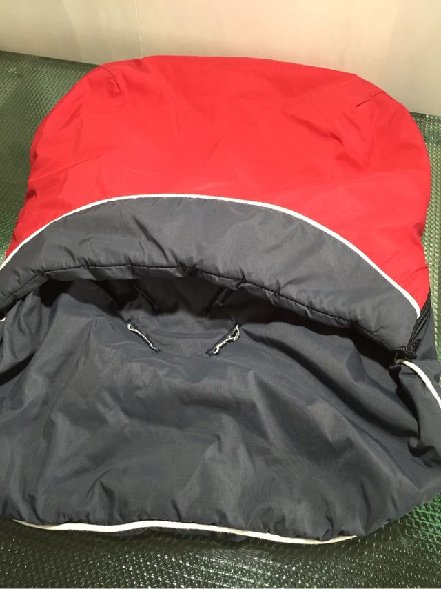 Funda De Maxi Cosi En Rojo Y Gris Gordito