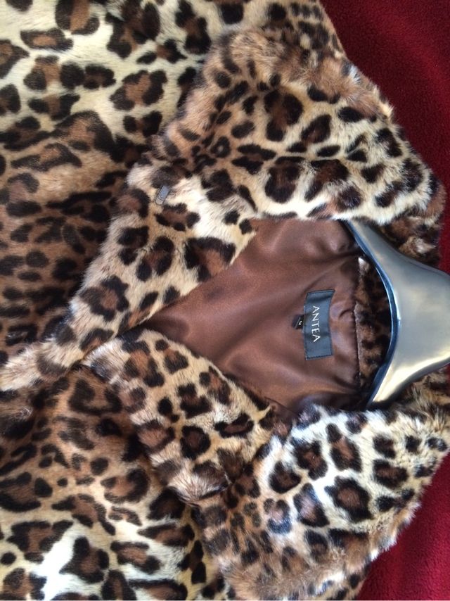 Abrigo de piel sintentica Antea