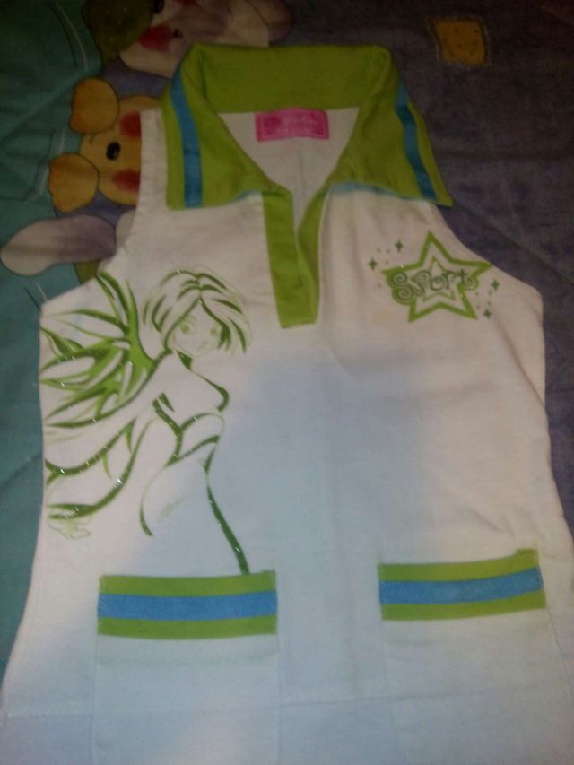 Vestido de verano sin mangas.