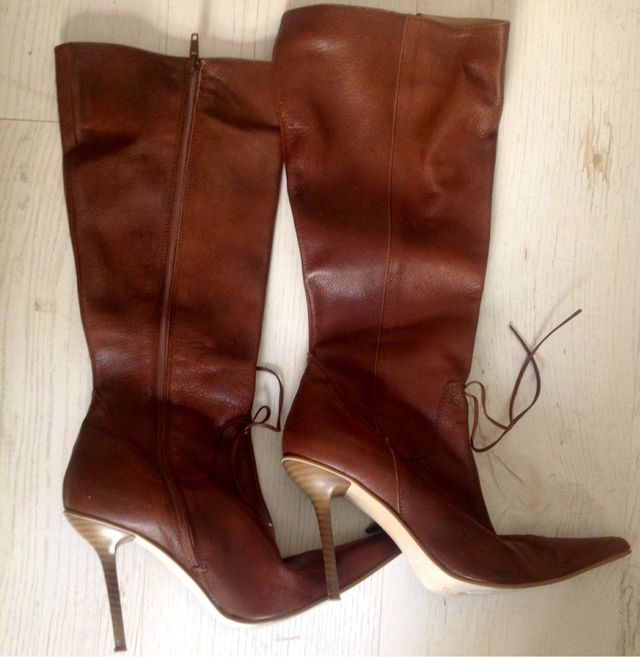 Botas punta Piel Natural T40 Nuevas