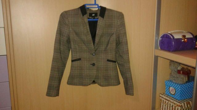 Blazer h&m peplum pata de gallo