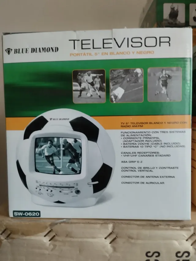 Rádio e TV. Novos em estoque. 5 €