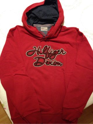 Sudadera Tommy Hilfiger Denim de segunda mano por 30 EUR en Zulema en  WALLAPOP