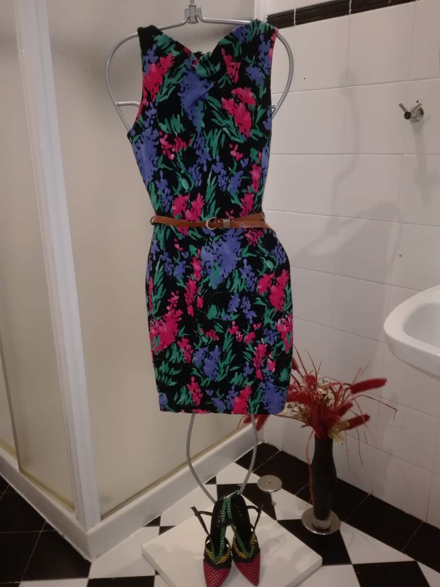 Vestido mujer flores sin manga