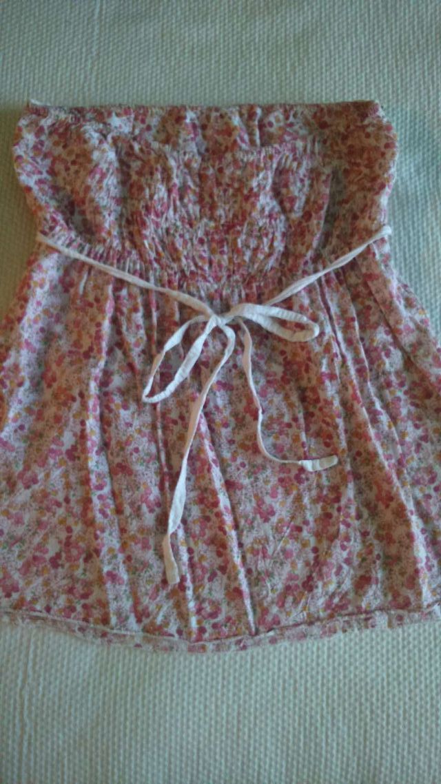 Camiseta palabra de honor de flores t.M