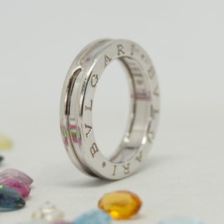 Anillo BULGARI de oro blanco de 18Q