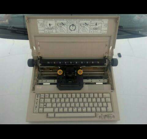 Maquina de escribir electrica vintage
