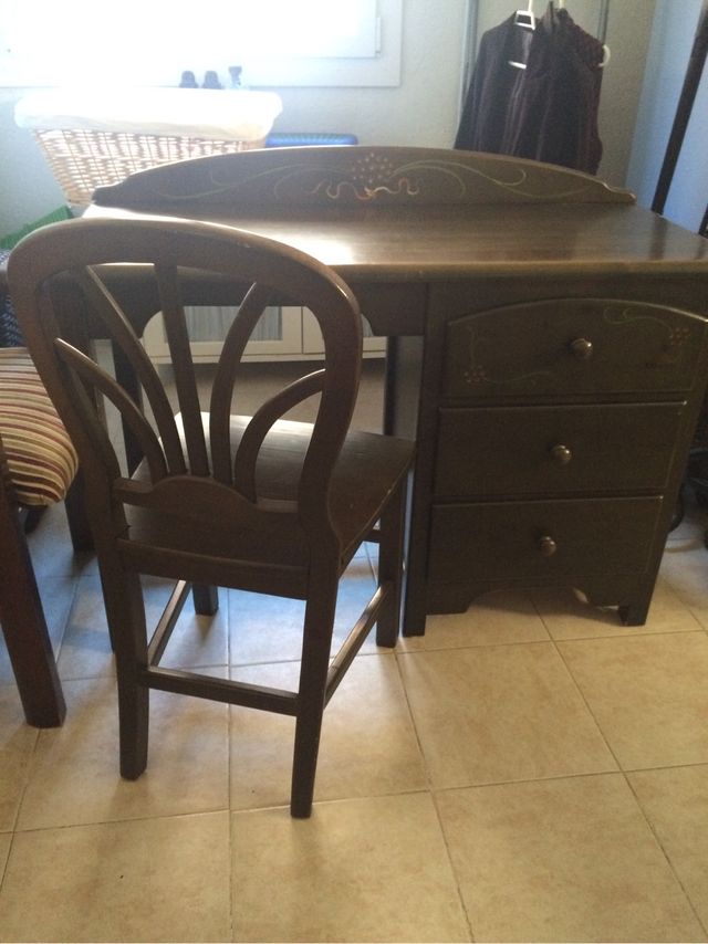 Escritorio con Silla,