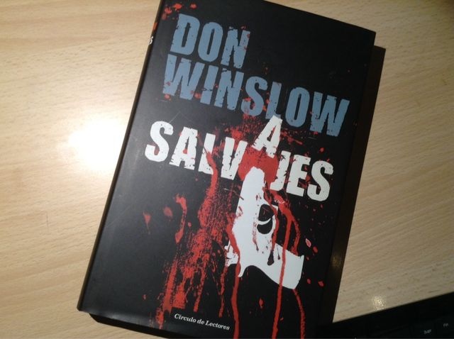 Libro SALVAJES (tapa Dura) como nuevo