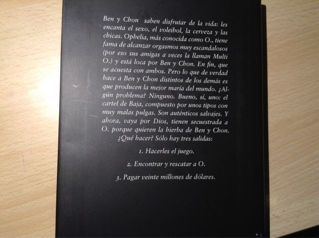 Libro SALVAJES (tapa Dura) como nuevo