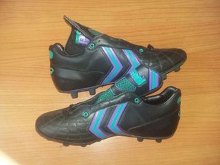 BOTAS FÚTBOL HUMMEL RETRO VINTAGE. NUM. 42\\'5 de segunda mano por 13 EUR en  Segovia en WALLAPOP