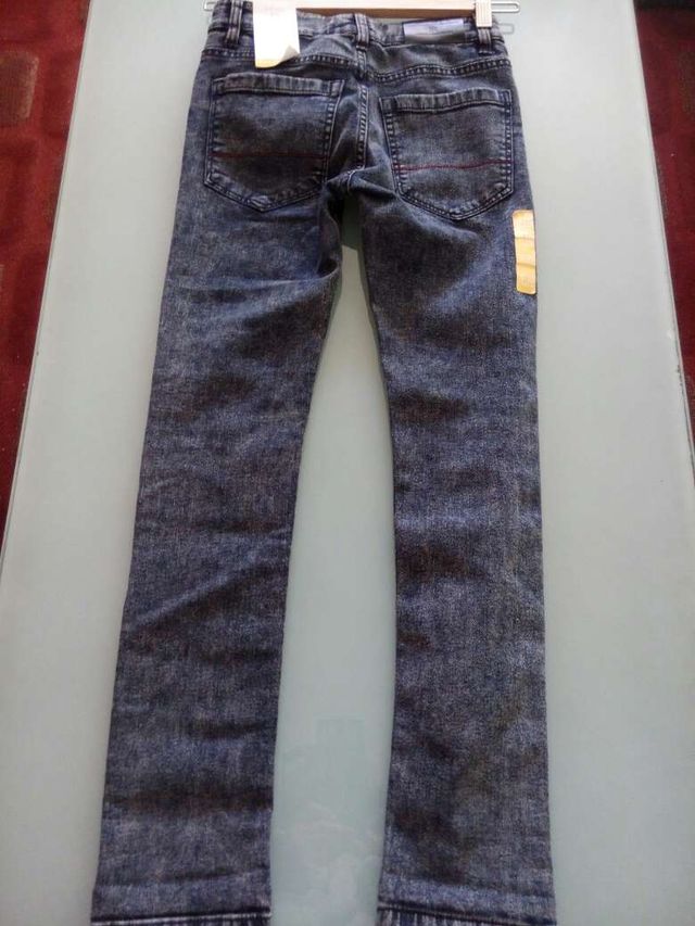 Pantalón a estrenar tejano niño