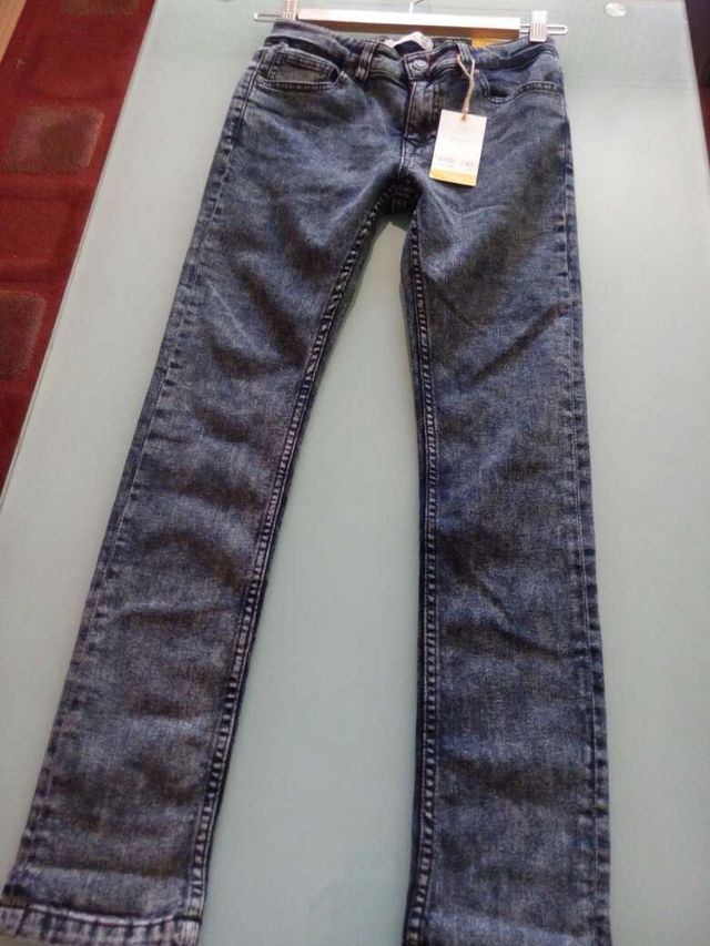 Pantalón a estrenar tejano niño