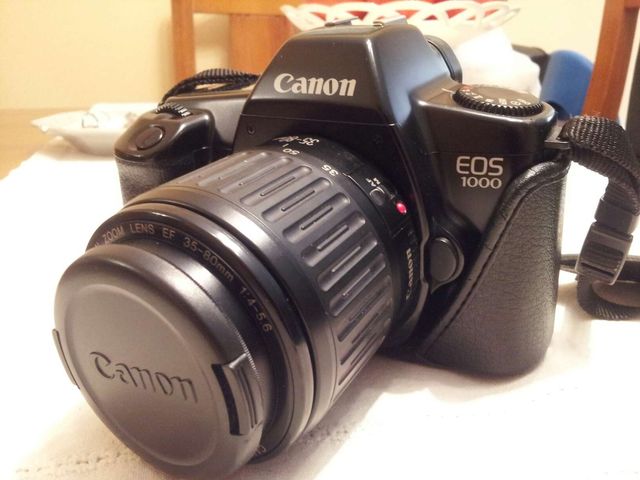 Cámara fotos Canon EOS 1000
