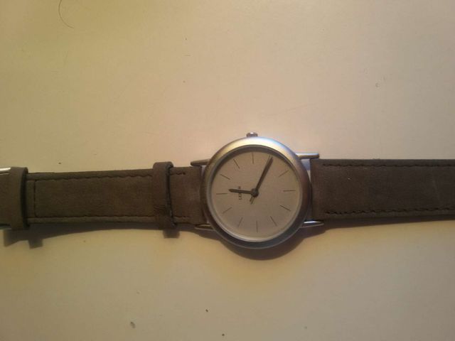 Reloj elegante