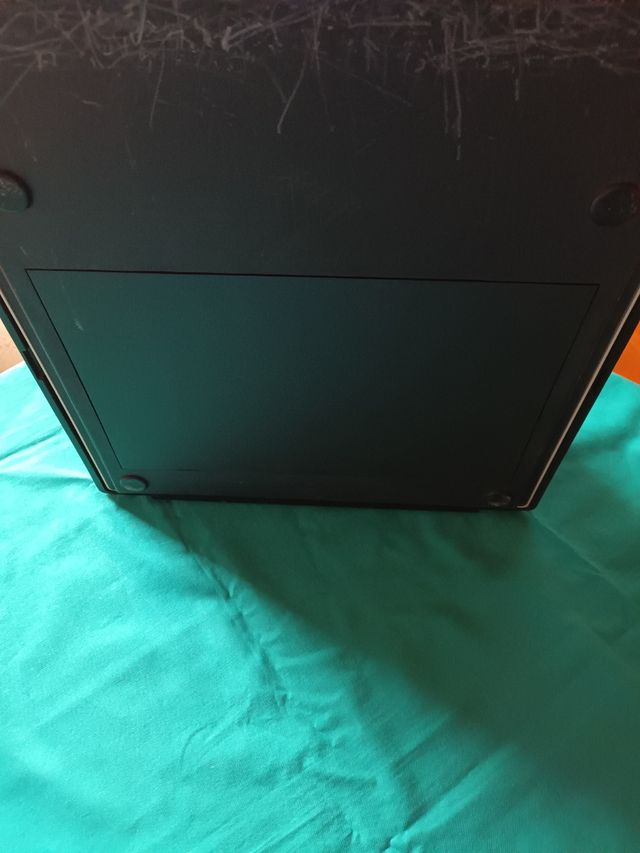 Máquina de escribir Olivetti Lettera 12