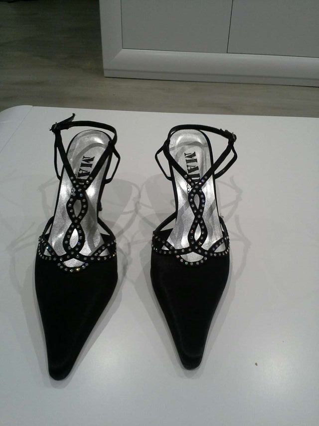 ZAPATOS NEGRO Y PLATA