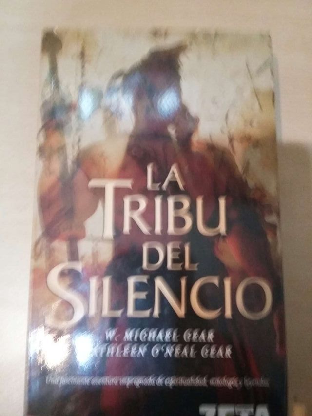 Libro: LA TRIBÙ DEL SILENZIO