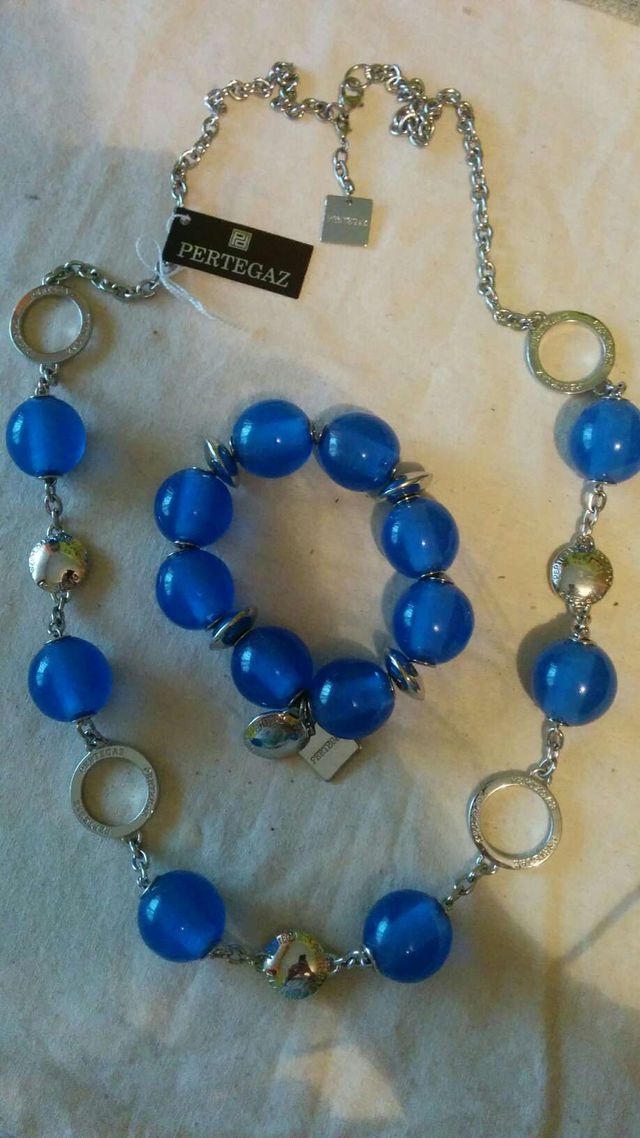 Collar y pulsera pertegaz