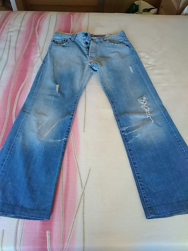 Pantalones vaqueros rotos marca sicko19