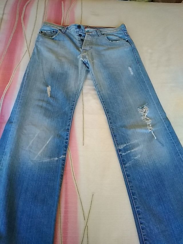 Pantalones vaqueros rotos marca sicko19