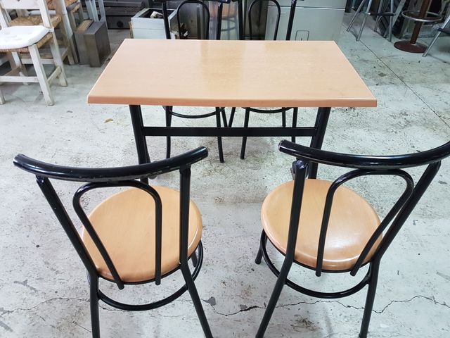 SILLAS PARA COCINA de segunda mano por 80 € en Ávila en WALLAPOP SILLAS PARA COCINA de segunda mano por 80 € en Ávila en WALLAPOP