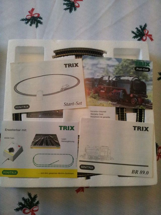 Tren Trix Christmas Battery