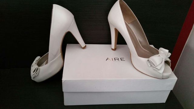 zapatos de novia aire barcelona de segunda mano por 80 € en polinya