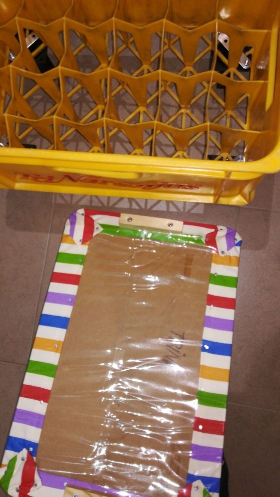 Puff Con Caja De Madera