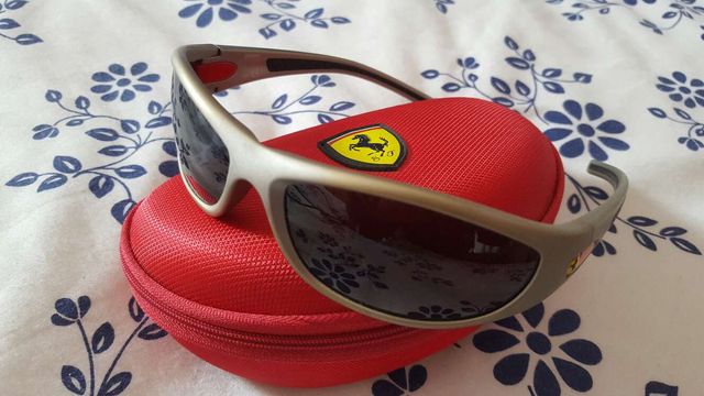 Gafas de sol Ferrari originales