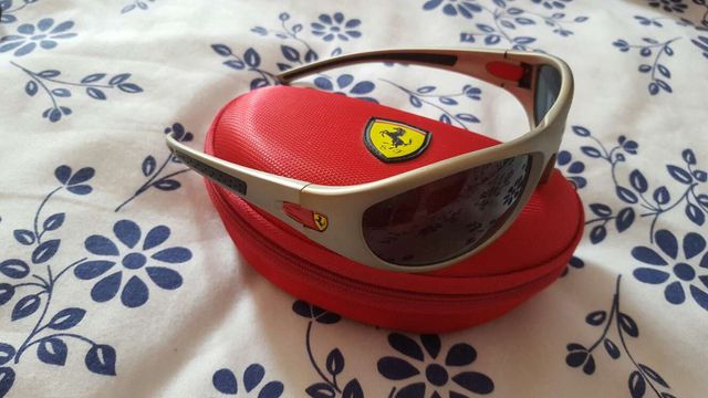 Gafas de sol Ferrari originales