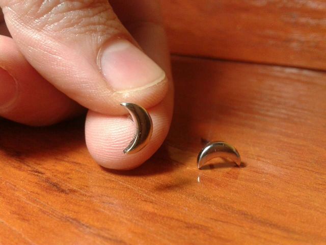 Pendientes plata forma de media luna