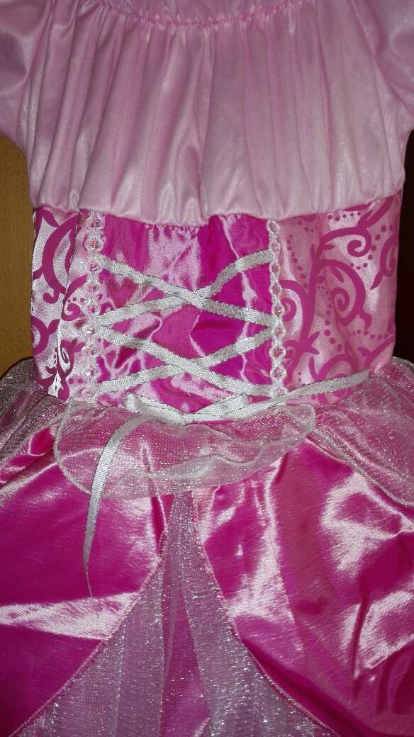 Disfraz sin estrenar Princesa  ROSA Talla 4.Nuevo.