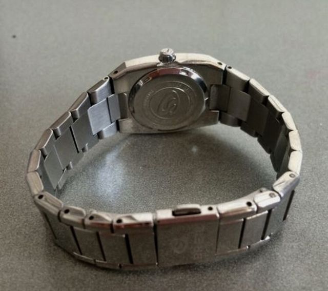 Reloj De Mujer De Esfera Azul - marca Breil