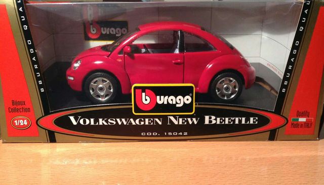 Bburago Bijoux Collection - VOLKSWAGEN NEW BEETLE.